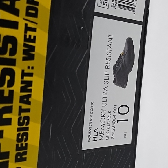 Fila Memory Workshift Ultra Slip Resistant Black Sneakers - Picture 16 of 16